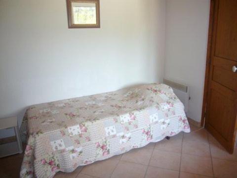 Les Cigales Bed & Breakfast Saint-Andiol Ruang foto