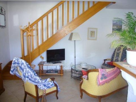 Les Cigales Bed & Breakfast Saint-Andiol Ruang foto