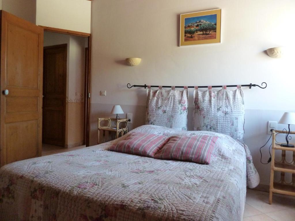 Les Cigales Bed & Breakfast Saint-Andiol Bagian luar foto